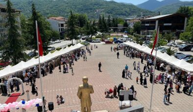 Sapanca’da minikler şenlikte buluştu