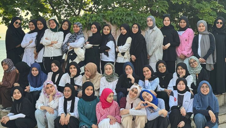 Hafızlık öğrencileri gençlik kampında buluştu