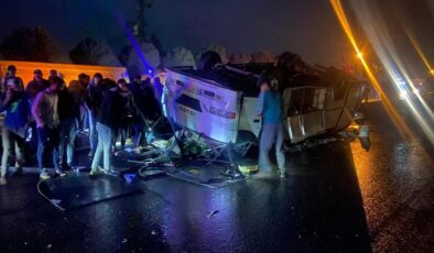 Hatay’da devrilen midibüsteki 25 tarım işçisi yaralandı