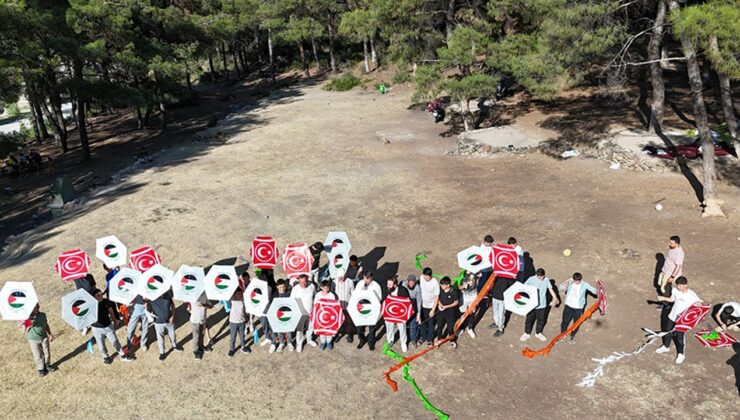 Hatay’da uçurtmalar Filistin için gökyüzüne yükseldi