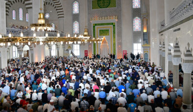Trabzon Hanife Hatun Camii dualarla açıldı