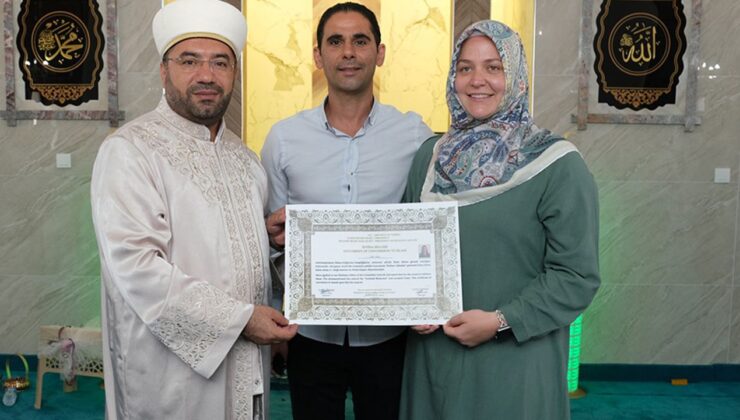 Amerikan Emily, Erzincan’da Müslüman oldu