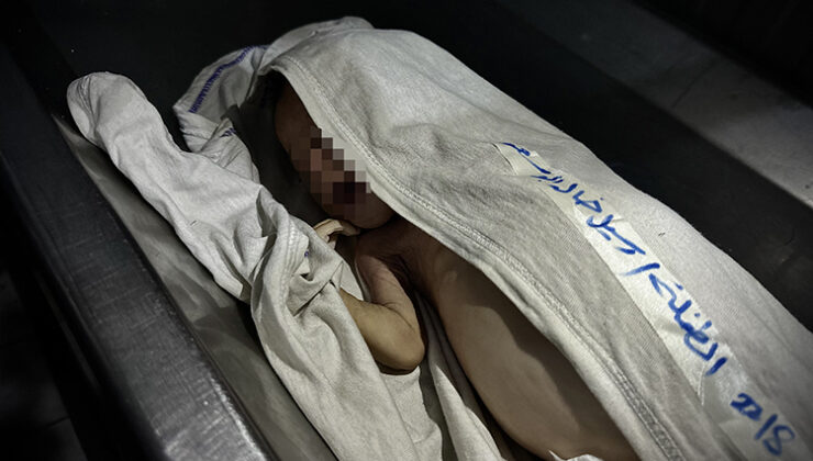 Gazze Şeridi’nde 2 aylık Rasil bebek yetersiz beslenme nedeniyle şehit oldu