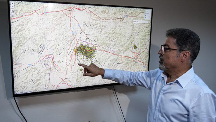 Sındırgı’daki depremin ardından 4 bine yakın artçı sarsıntı gerçekleşti