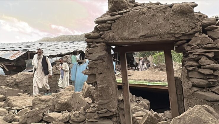 Afganistan’da 5,6 büyüklüğünde deprem meydana geldi