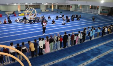 Erzincan’da çocuklar, ‘Babalar ve Bebeler Camide’ etkinliğiyle sporla buluşuyor