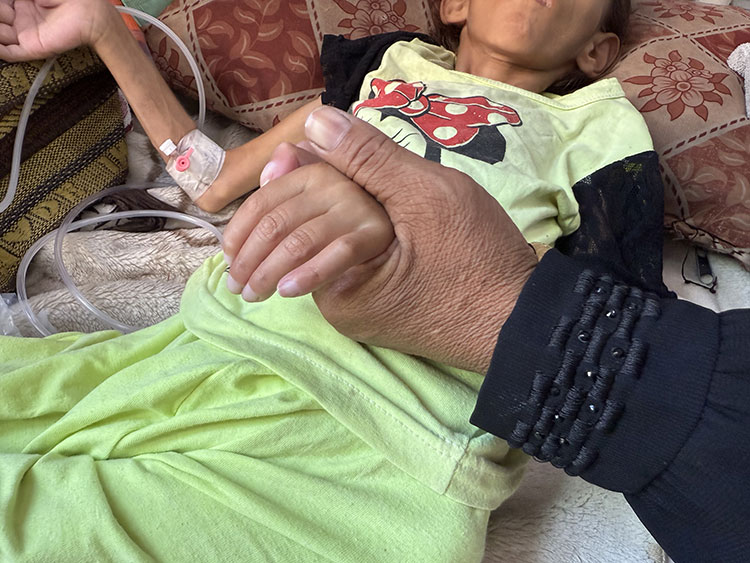 İşgalcilerin Kıtlığı Dayattığı Gazze'de Son 24 Saatte 6 Kişi Daha Açlıktan Şehit Oldu (1)