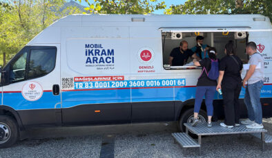 Üniversite kaydına gelen öğrencilere müftülükten sıcak karşılama