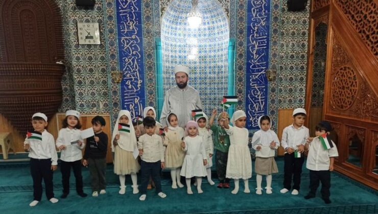 Bahçelievler’de minik öğrencilerden cami ziyareti
