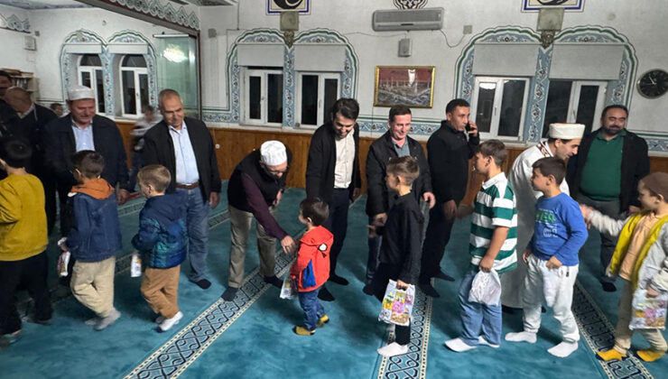 İvrindi’de çocuklar camide bir gün geçirdi