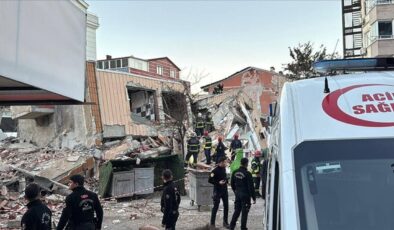 Kocaeli’de 6 katlı bina çöktü