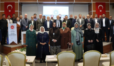 Manisa’da “Güncel Fetvalar” konferansı düzenlendi