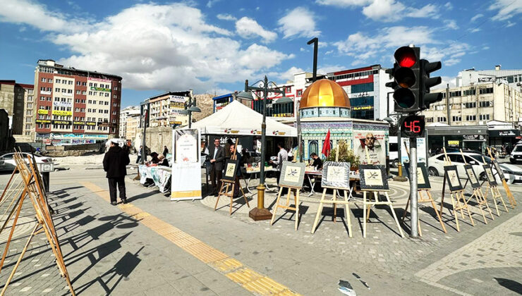 Van’da Mevlid-i Nebi sergisi açıldı