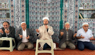 Yakakent’te Hoca Ali Efendi dualarla anıldı