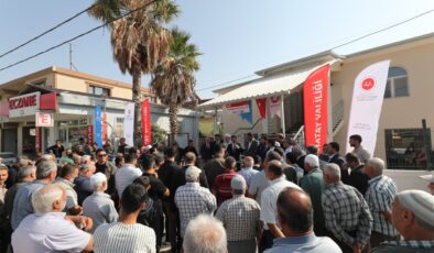 Depremin yıktığı kentte inşası tamamlanan 107’nci cami ibadete açıldı