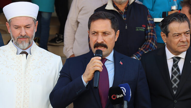 Hayırseverlerin desteğiyle yeniden yaptırılan cami açıldı