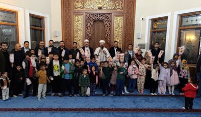 Kale’de çocuklar camide buluştu