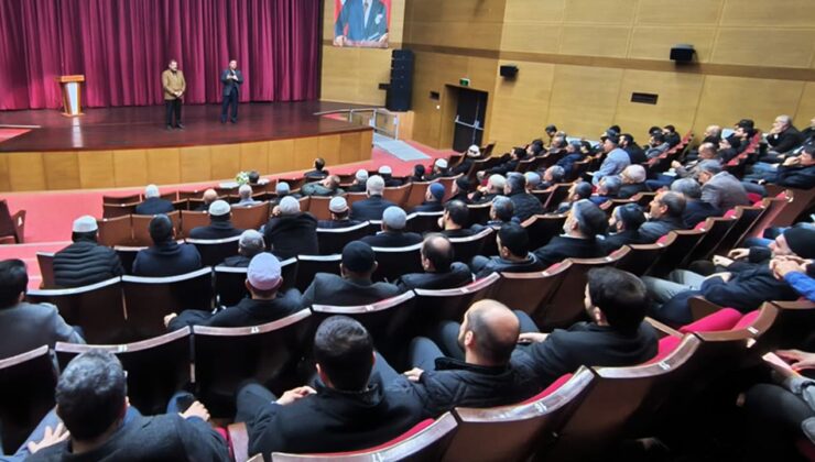 Durmuş: Din görevlilerimiz, güven kapılarıdır