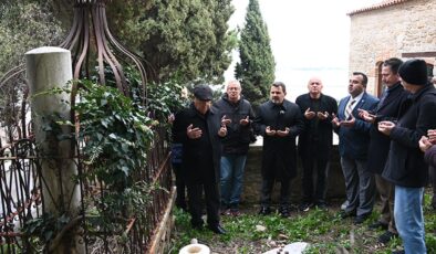 Necip Paşa mezarı başında anıldı