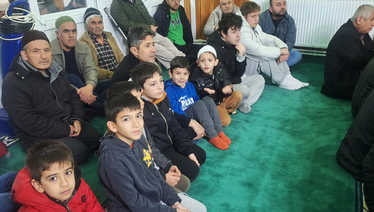 Osmancıklılar sabah namazında buluşuyor