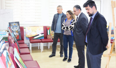 Pamukkale’de fırçalar Gazze’nin kutlu direnişini çizdi