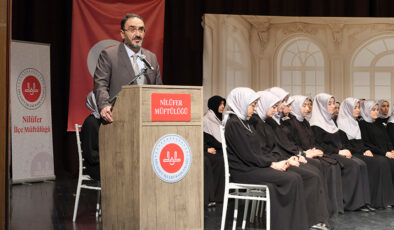 Üniversite eğitimiyle birlikte hafız oldular