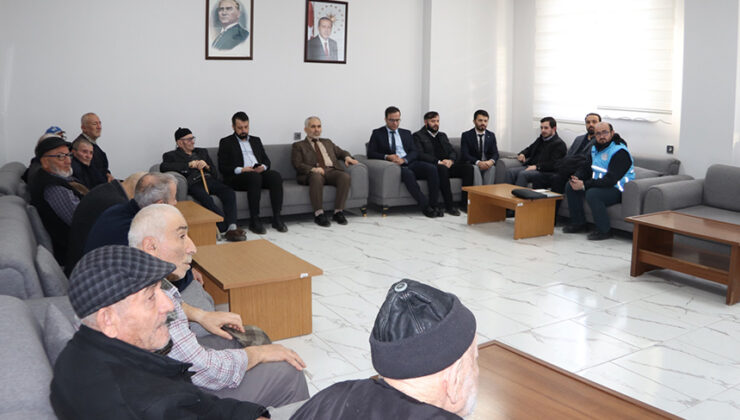 Asırlık çınar, evini TDV’ye bağışladı