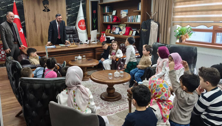 Bozüyük’te minikler Filistinli kardeşlerini unutmadı