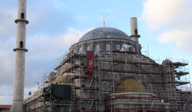 Fransa’da ırkçı söylemin hedefi olan Eyüp Sultan Camisi’ne kısa sürede 50 bin avro bağış yapıldı