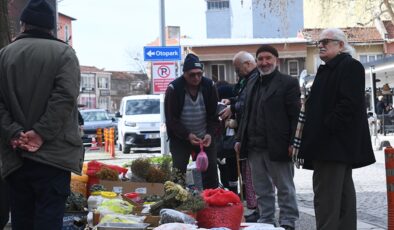 Depremlerden etkilenen Sındırgı esnafı için “seferberlik günü”