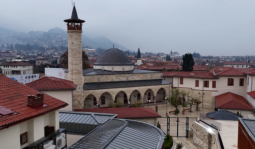 Habibi Neccar Cami 22