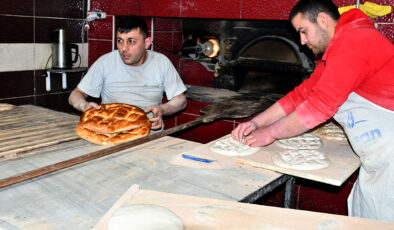 Fırınlarda ramazan pidesi mesaisi başladı