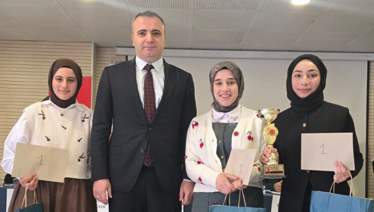 Gevaş’ta “Bilgi ve Kültür Şöleni”