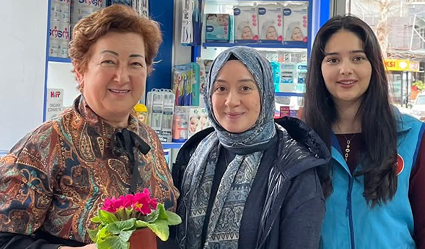 Ramazan Iklimi Çiçeklerle Yaşatıldı 3