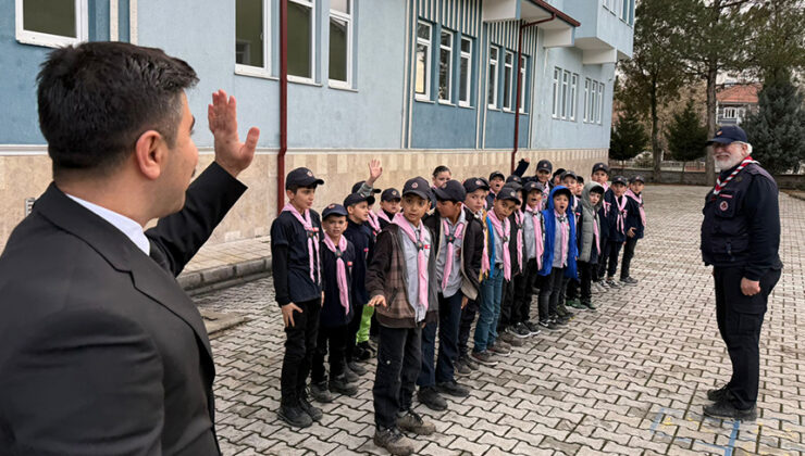 Hocalar’da Diyanet izcileri kampta buluştu