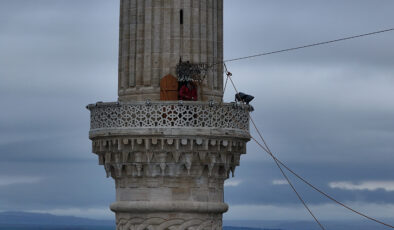 Selimiye’nin minareleri mahyalandı