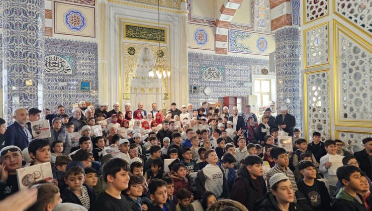 Ümraniye’de “Camiler Çiçek Açıyor” projesi tamamlandı