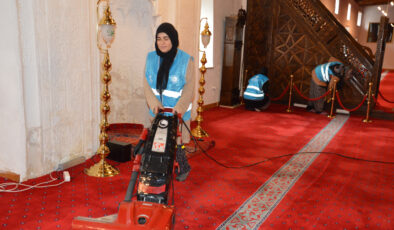 UNESCO tescilli 8 asırlık Sivrihisar Ulu Cami ramazana hazır