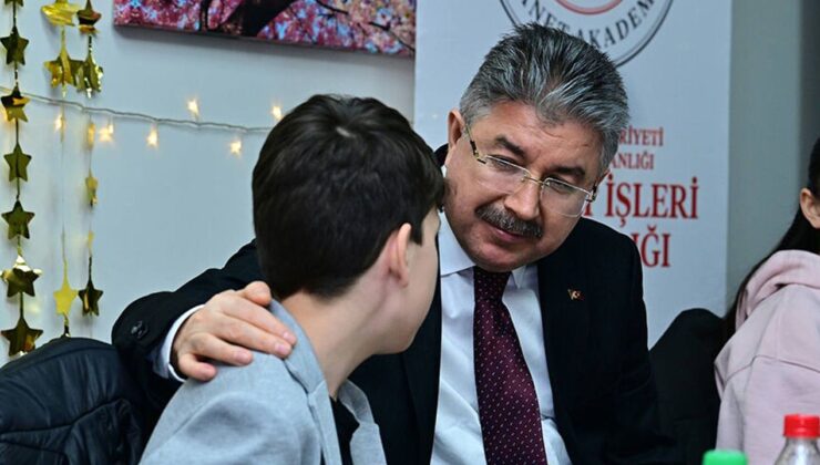 Eskişehir’de çocuklara yönelik iftar düzenlendi