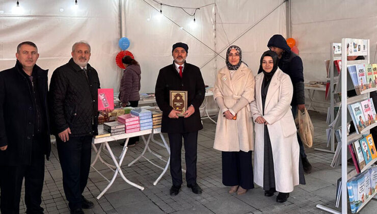 Gebze’de ramazan kitap çadırı açıldı