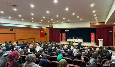 İstanbul Müftülüğü “Kadın ve Aile” paneli düzenledi
