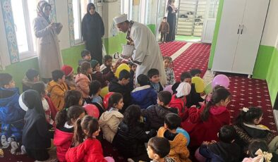 Kahta’da anaokulu öğrencileri camide buluştu