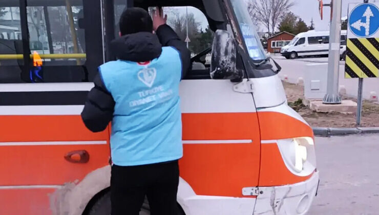 Karaman’da yolculara iftarlık dağıtıldı