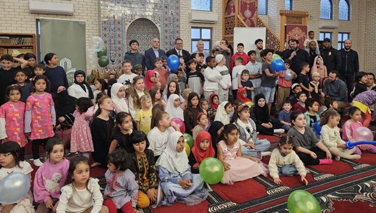 Melbourne Diyanet, çocuk iftarı düzenledi