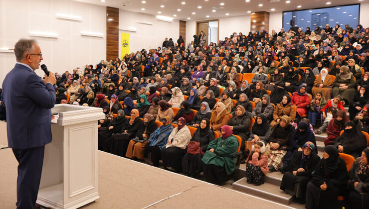 Müftü Danacı: Kadir gecesini Kur’an’ın aydınlığında arayalım