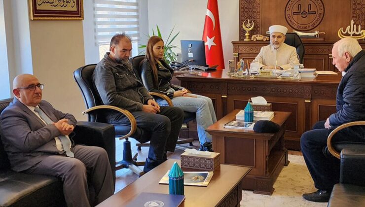 Rusya Vatandaşı Alena Knaub Müslüman oldu