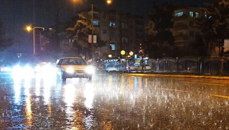 Şanlıurfa’da sağanak nedeniyle 4 ilçede eğitime ara verildi