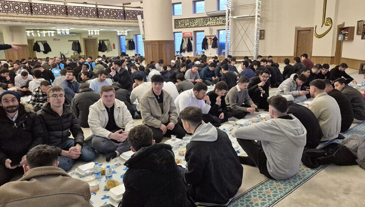 Sivas’ta 600 genç iftarda buluştu