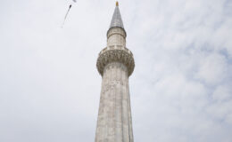 Ayasofya-i Kebir Camii’nin kuzeydoğu minaresinde restorasyon tamamlandı