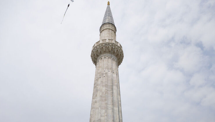 Ayasofya-i Kebir Camii’nin kuzeydoğu minaresinde restorasyon tamamlandı